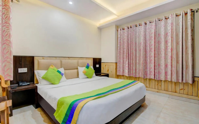 Itsy Hotels Avantika With Forest View