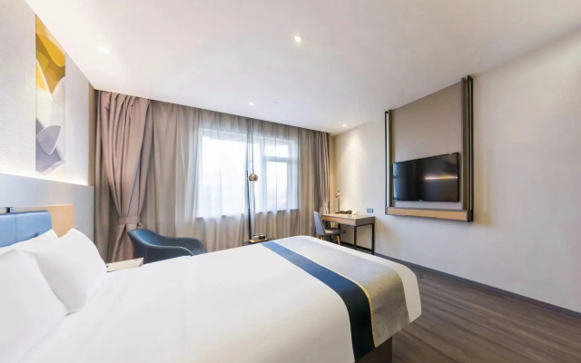 Homeinn Selected Hotel (Changyi Jiaotong Street Zhongbai Building)