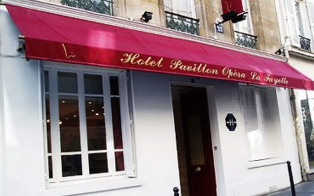 Отель Pavillon Opéra Lafayette Париж вид на фасад