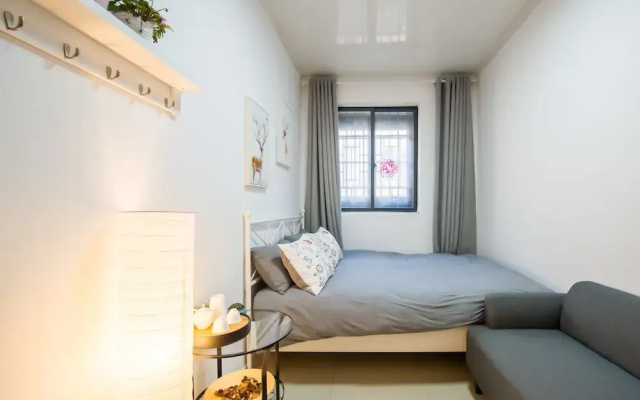 YunJuBieYuan Hostel