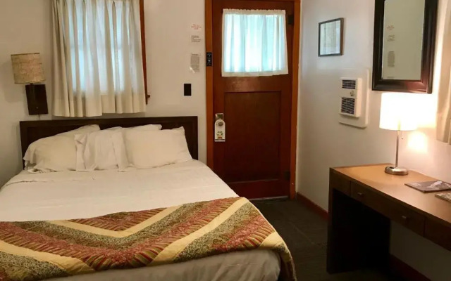Chalet Motel