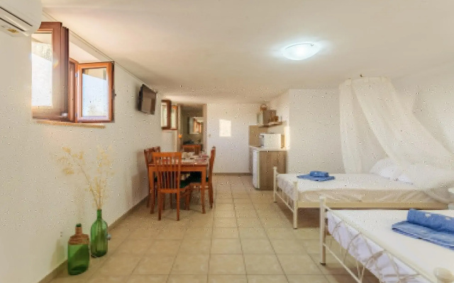 Mani Summer Escape - Spacious Home Fully Equipped