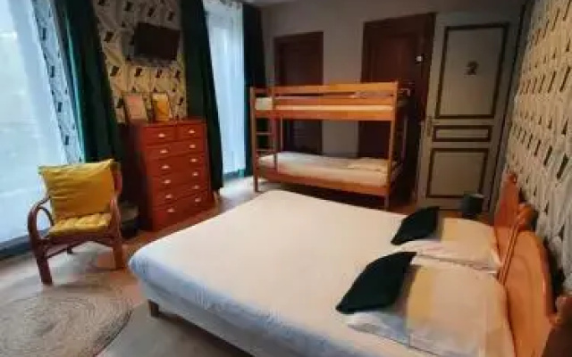 Auberge la Caverne