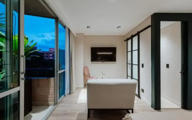 w Loft Superior City View Low Floor