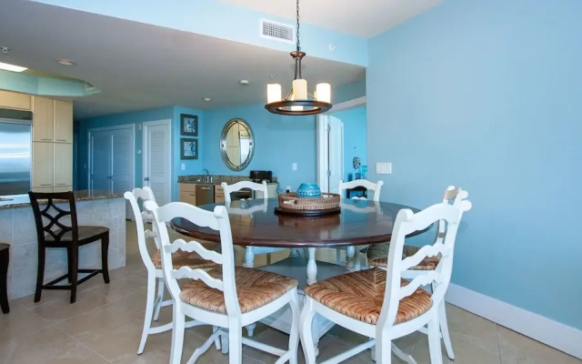 Poolside Condo With Bay Views - Unit Crc0309