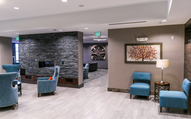 Holiday Inn & Suites Denver Tech Center-Centennial by IHG