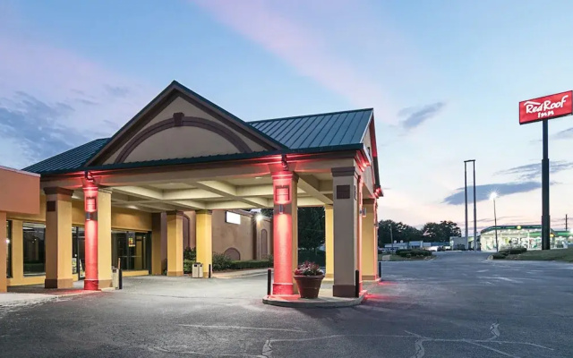Holiday Inn Forsyth-I-75 (Exit 186)