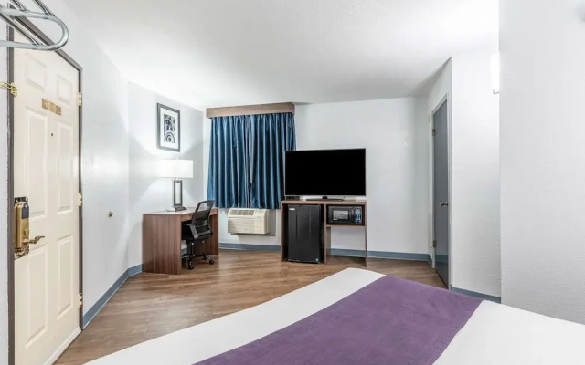 Knights Inn & Suites Searcy