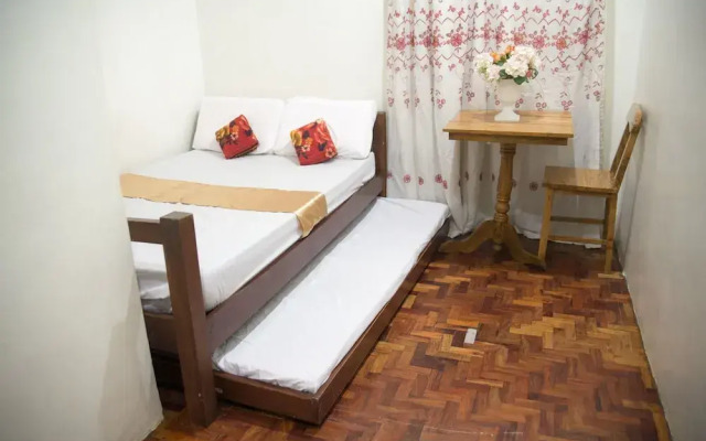 ROOMS498 - Hostel