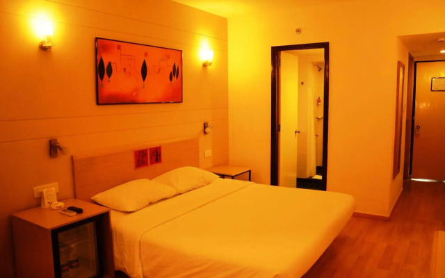 Red Fox by Lemon Tree Hotels, Jaipur