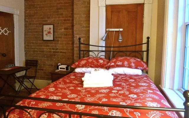 Gite University Bed and Breakfast