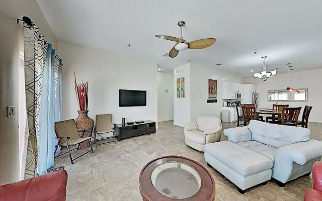 150pb101 3 Bedroom Condo