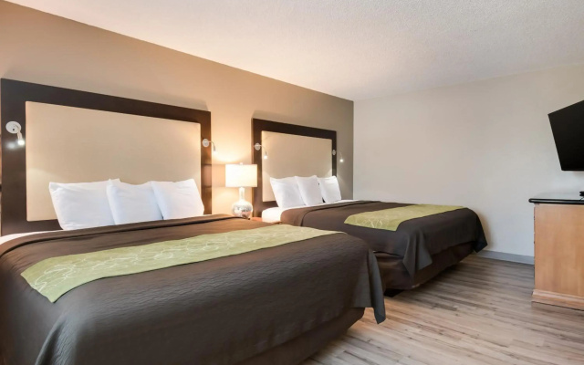 Rodeway Inn & Suites Portland West - Beaverton