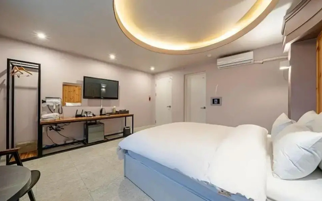 Chungju Bali Hotel