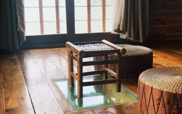 Naomi Resort