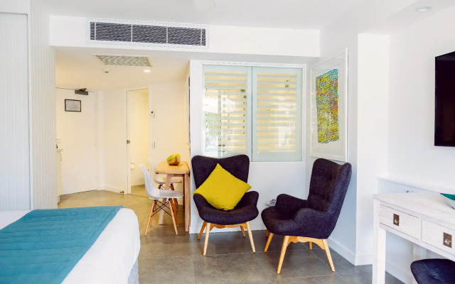 Netanya Noosa Beachfront Resort
