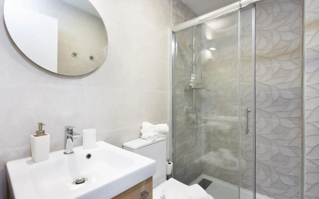 Home2Book Charming Center Apartment Santa Cruz