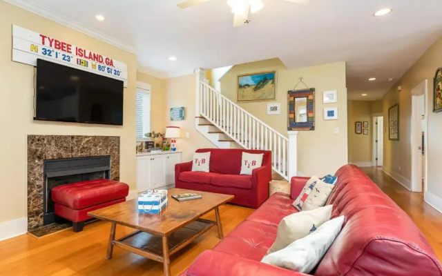Harrisons Hideaway by Tybee Vacation Rentals