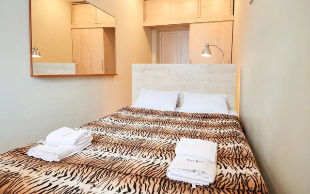 Апартаменты Home-Hotel, ул. Мечникова, 7