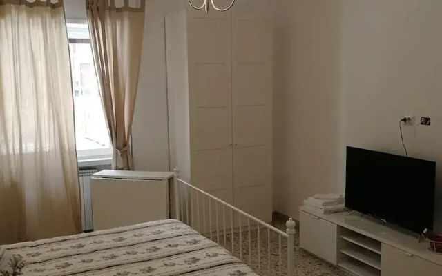 Triple Room With Private Bath 10 Min From Tiburtina Station