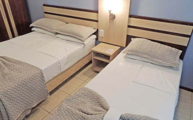 Harbor Inn Jaraguá