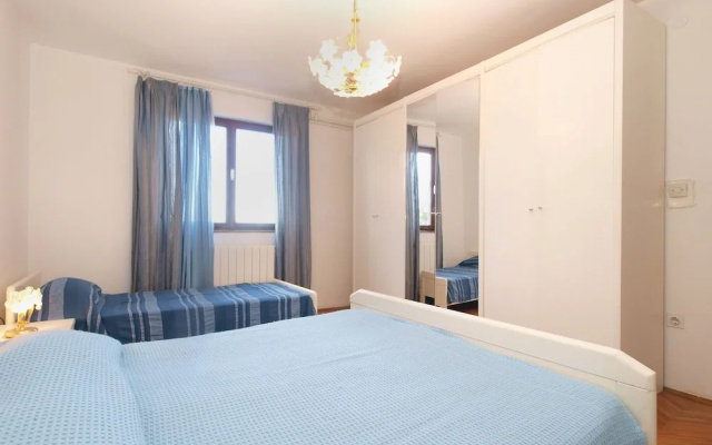 Apartment 1794