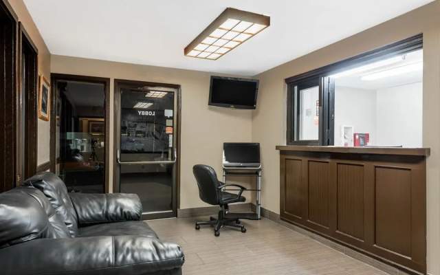 Super 8 By Wyndham Columbus/Edinburgh