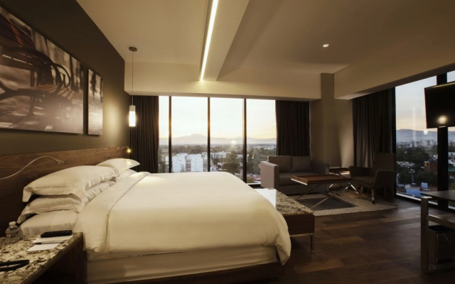 Krystal Grand Suites Insurgentes
