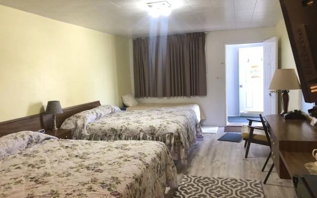 The Fossil Butte Motel
