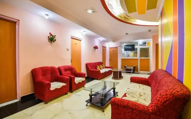 Hotel Midtown by OYO Rooms