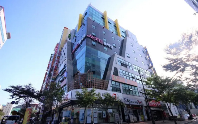Gimhae Jangyu Poly M(김해 장유 폴리엠)