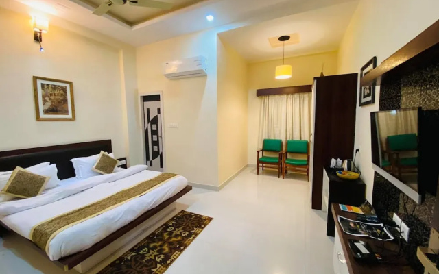 Hotel Kumkum Palace