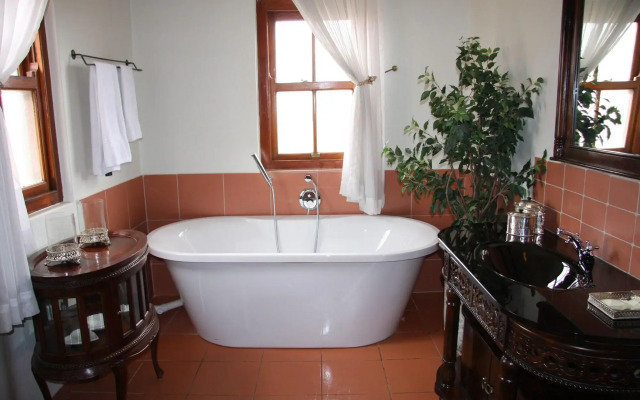 Hole in One Boutique Hotel and Conference Centre