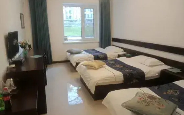 Benxi County Holiday Hot Spring Resort Hotel