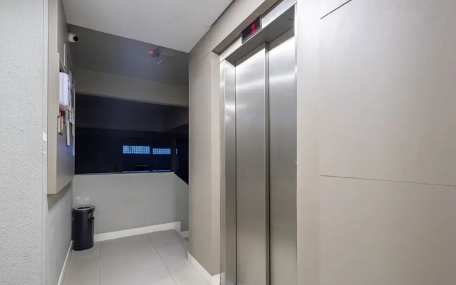 Apt w/ Balcony & BBQ 290m From the sea Cau0199