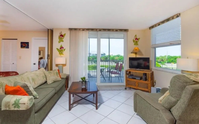 Bonita Beach & Tennis Club Condo