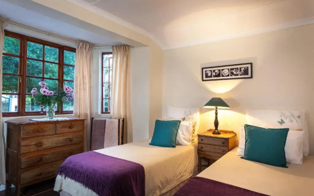 Antique Silk B&B