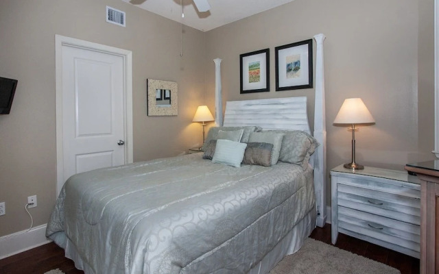 Crb1215 4 Bedroom Condo