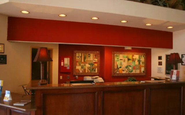 Quality Inn & Suites At Talavi