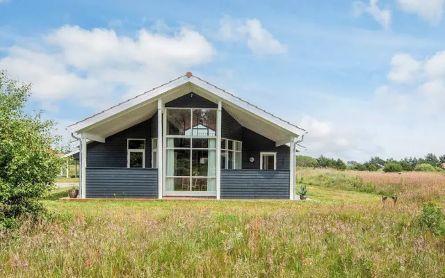 Picturesque Holiday Home in Ulfborg near Sea