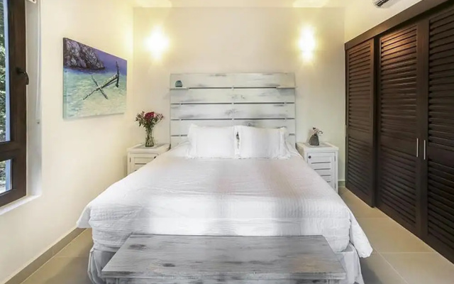 HIRA M4 Sea style Condo by Gate48