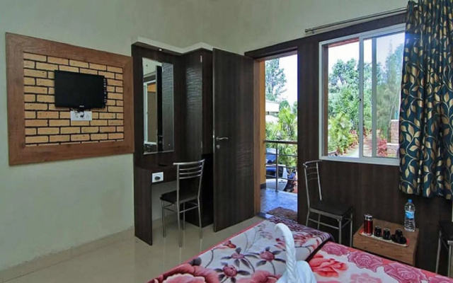 Cloud Green Residency