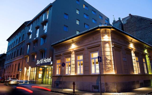 Bo18 Hotel Superior вид на фасад