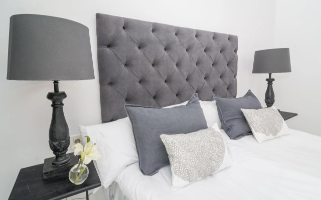 Eld1-stunning 2 Bedroom Penthouse in Puerto Banus