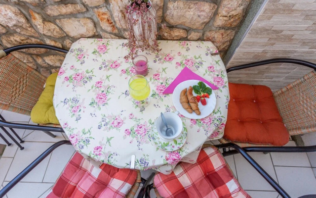 Amazing Home in Silo With Wifi and 1 Bedrooms