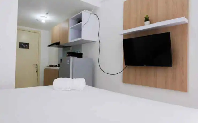 Best Studio M-Town Gading Serpong Apartment by Travelio