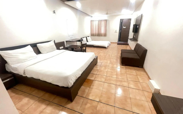 Fabhotel Sun N Step Club