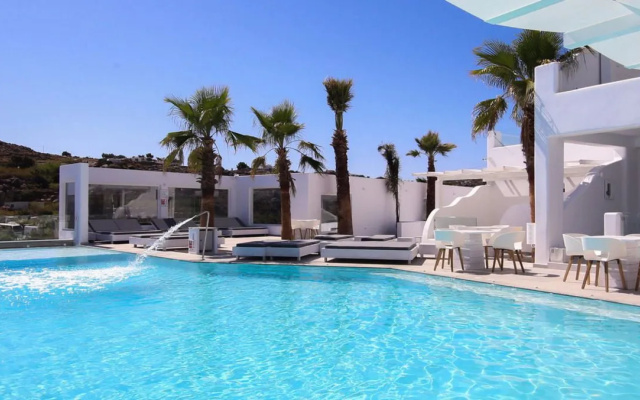 Paradise Beach Rooms & Apartments