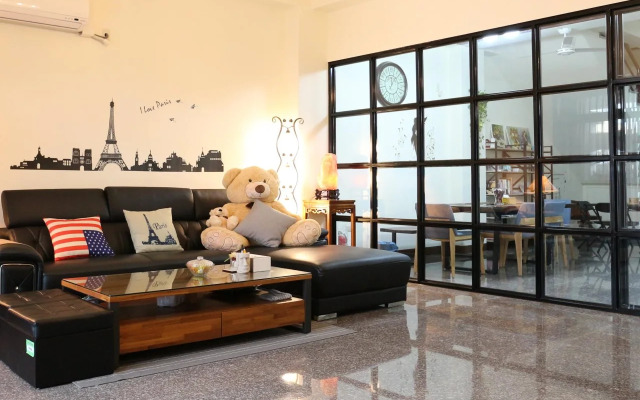 Yi Homestay