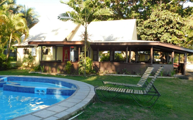 Namolevu Beach Bures